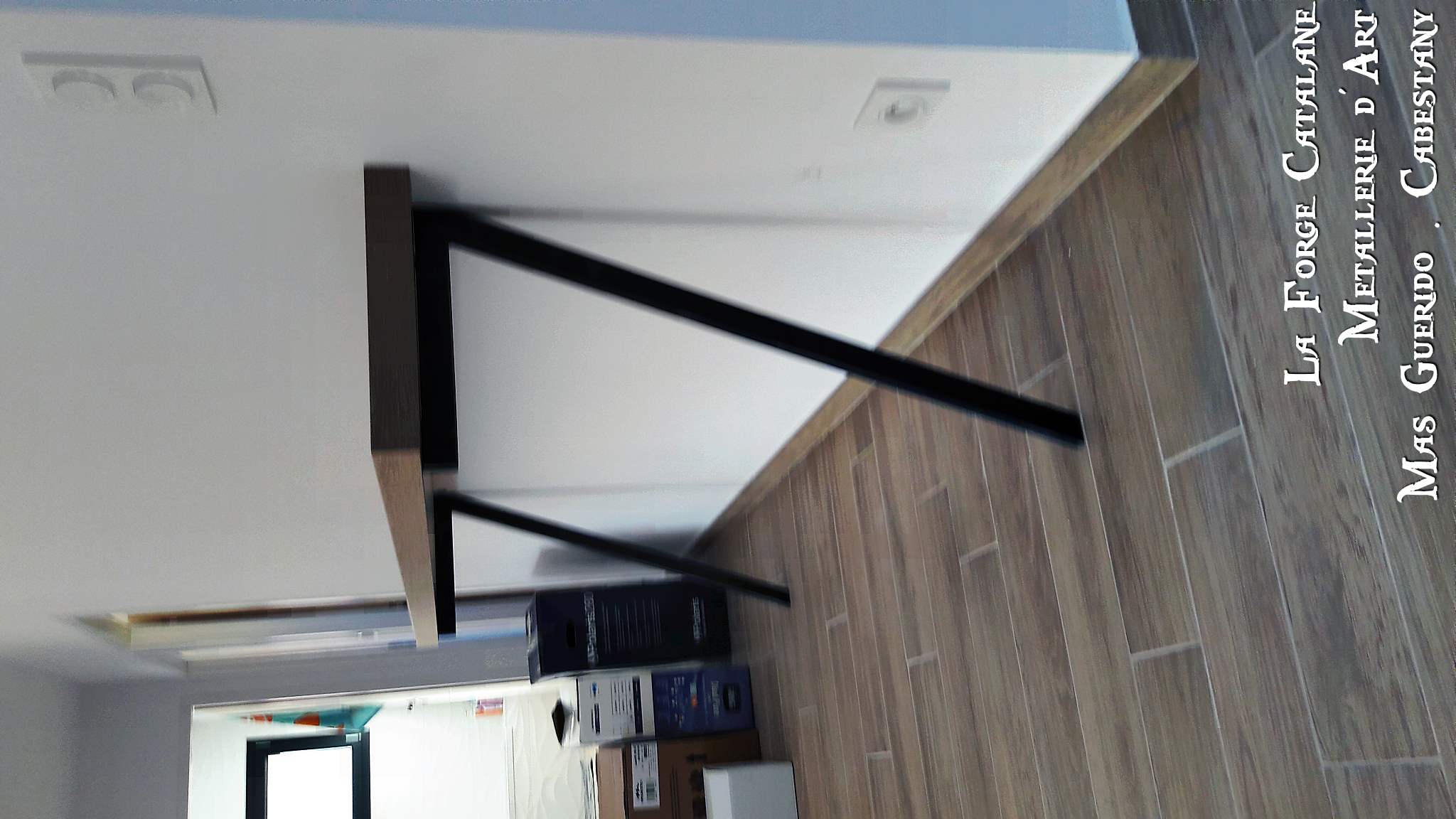 console pied incline oblique forge catalane 2.jpg